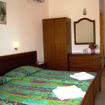 The Blue Sea فندق 3*