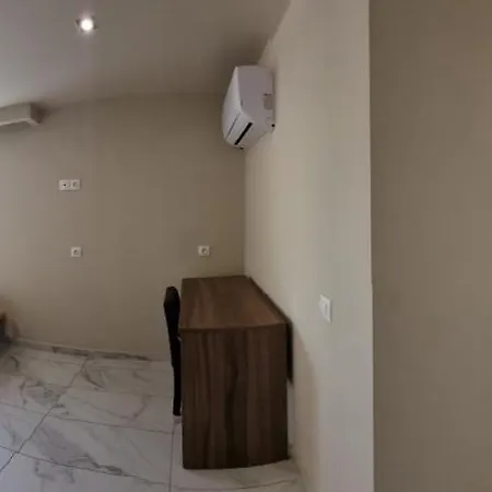 فندق The Blue Sea آغيوس غيوريوس